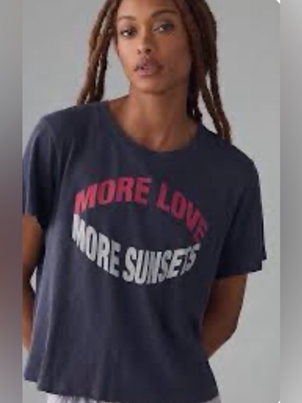 Sundry Navy Graphic Tee More Love More Sunsets. Wmn’s Sz 1 or Small
